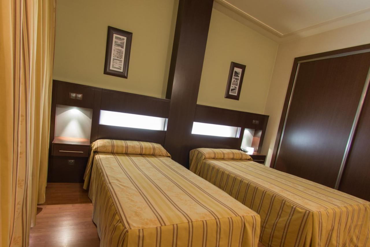 Hotel Los 5 Pinos, Madrid